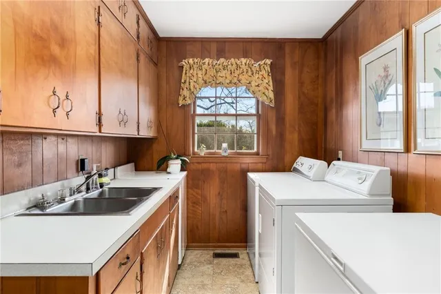 $300,000 | 607 3rd Street, Vienna, GA 31092