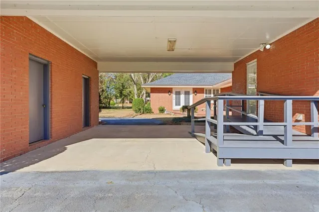 $300,000 | 607 3rd Street, Vienna, GA 31092