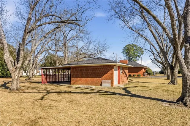 $300,000 | 607 3rd Street, Vienna, GA 31092