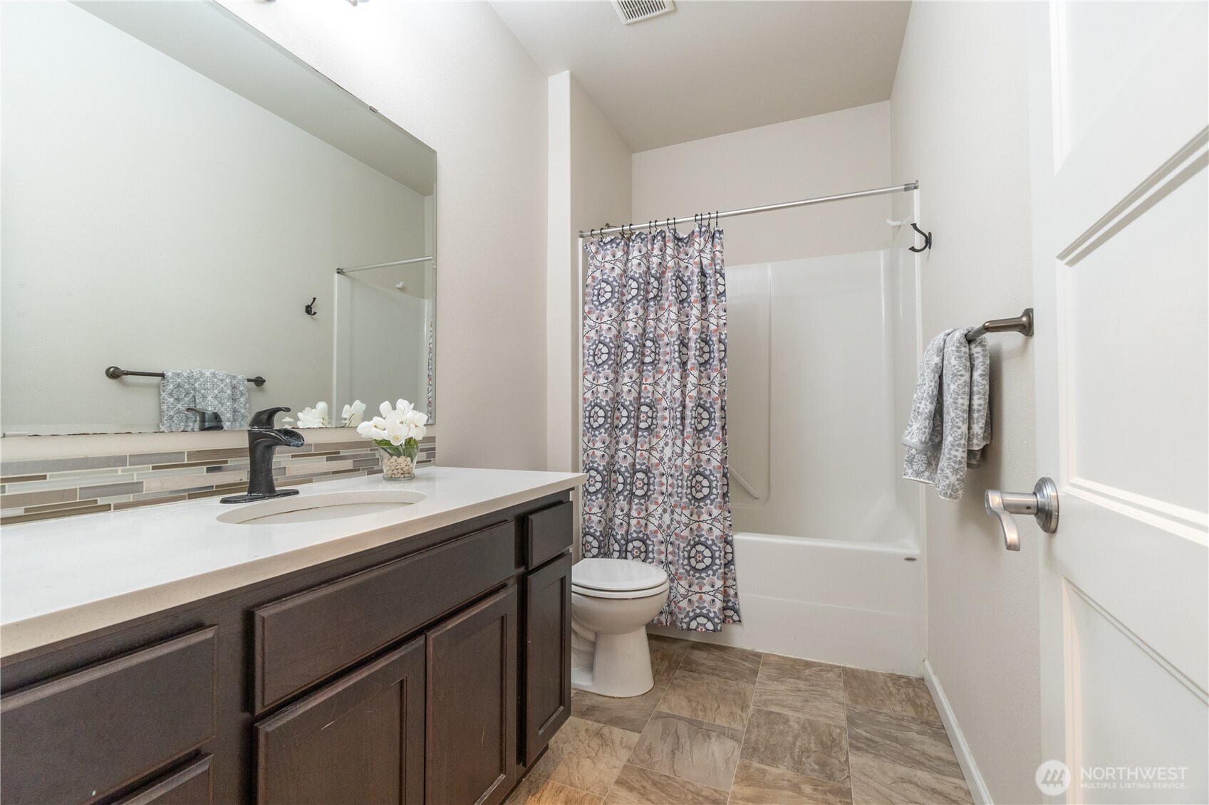 9639 6th Way Southeast Lacey, WA 98513 - Photo 8 of 36