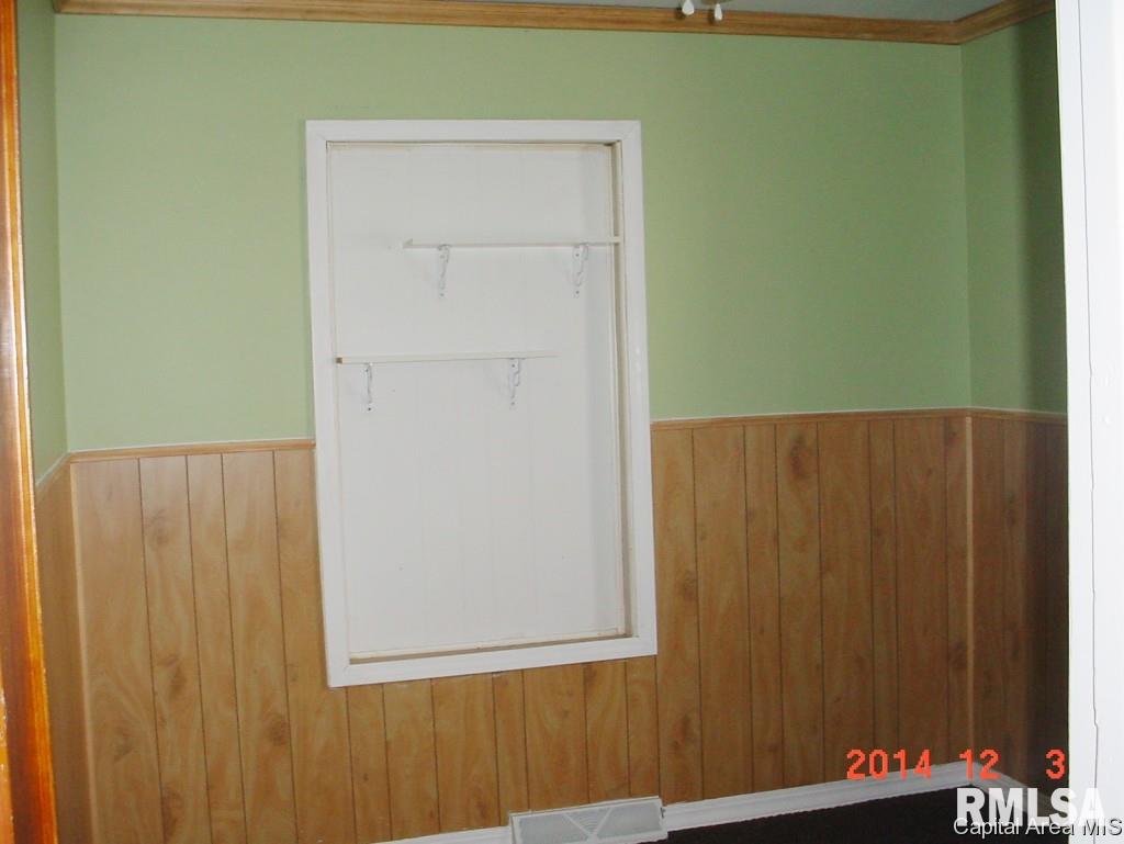 2153 East Reservoir Street Springfield, IL 62702 - Photo 8 of 14