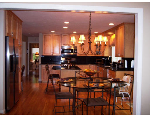 3 Campbell Road Middleton, MA 01949 - Photo 11 of 30 Gallery Image 11