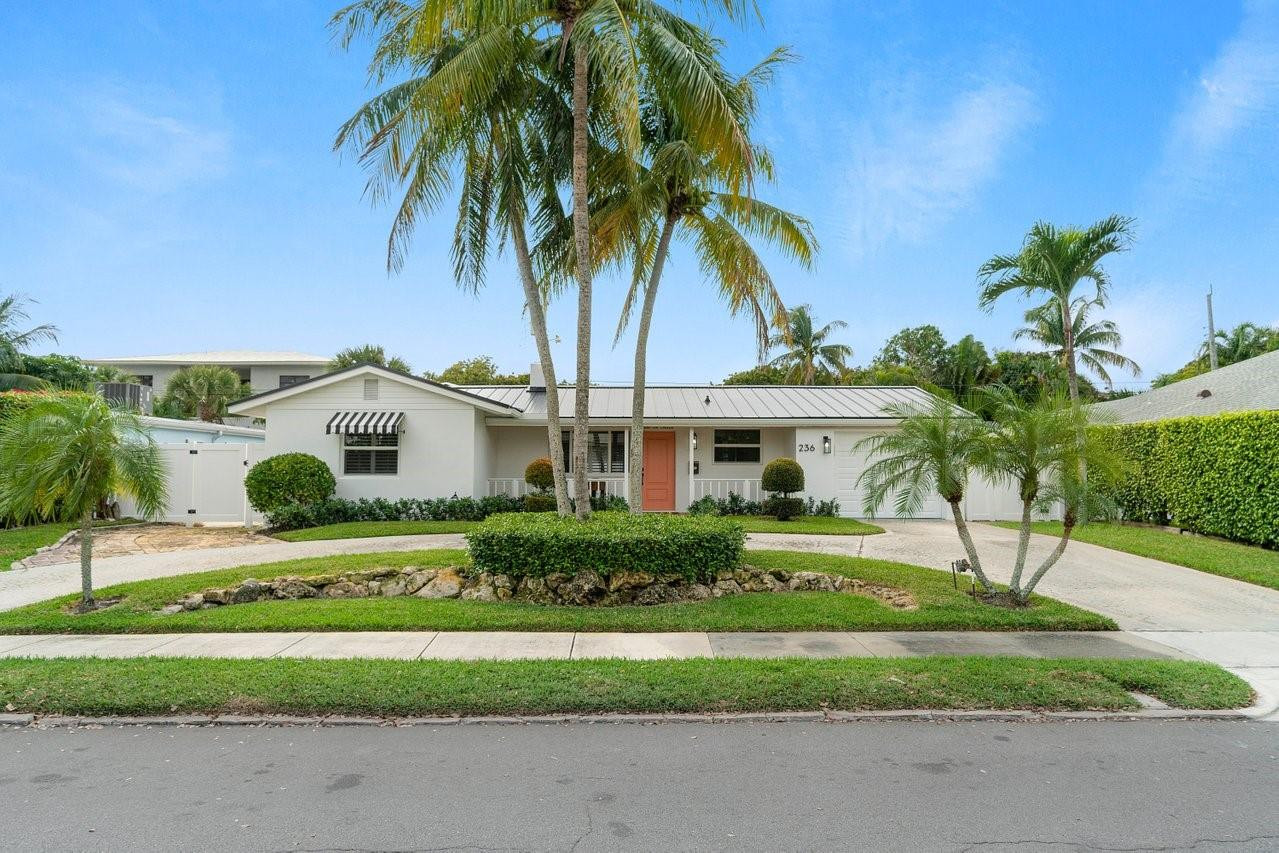 236 Costello Road West Palm Beach, FL 33405 - Photo 3 of 20 Photo 3