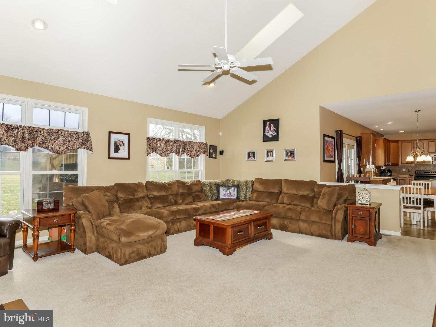 1999 Knight Road Green Lane, PA 18054 - Photo 9 of 25 Family Room