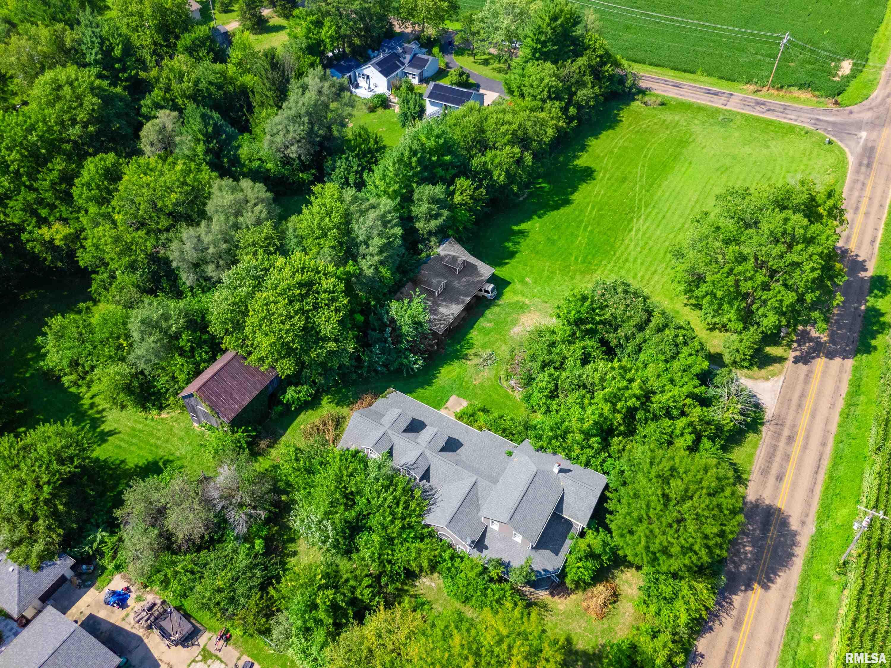 3074 Cole Hollow Road Pekin, IL 61554 - Photo 4 of 33 Gallery Image 4
