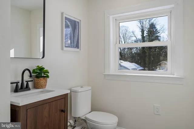 $450,000 | 208 South Pennell Road, Media, PA 19063