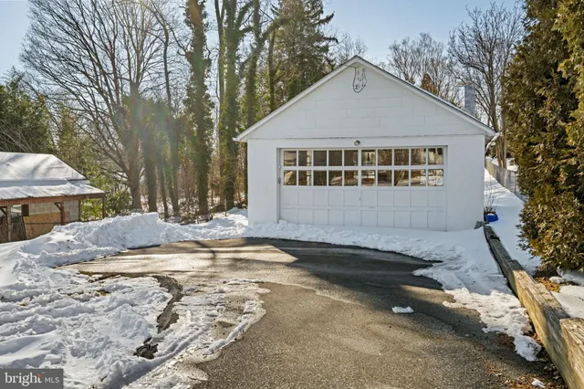 $450,000 | 208 South Pennell Road, Media, PA 19063