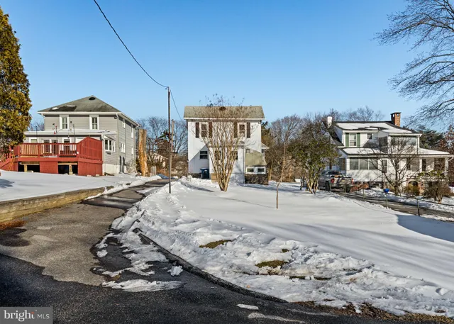 $450,000 | 208 South Pennell Road, Media, PA 19063