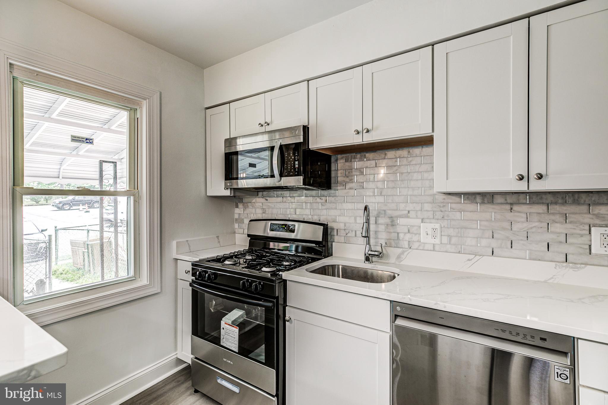1043 Cameron Road Baltimore, MD 21212 - Photo 2 of 18