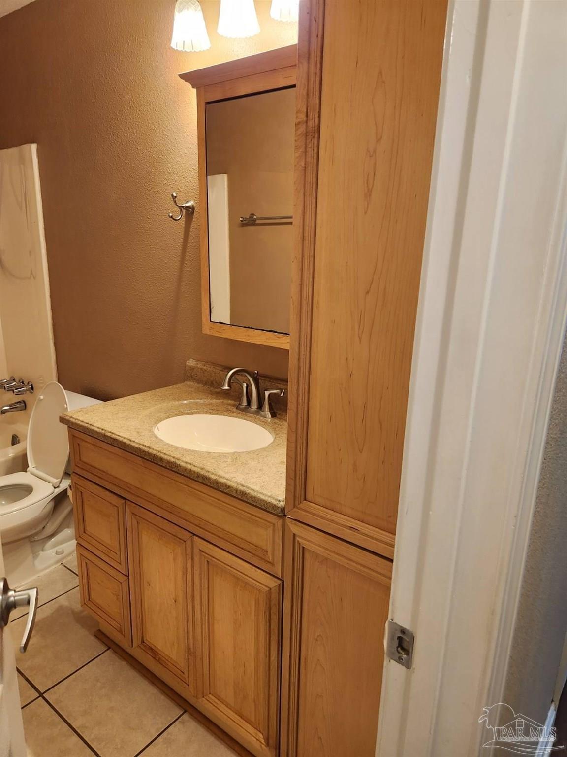 7511 Frank Reeder Road Pensacola, FL 32526 - Photo 9 of 17 Gallery Image 9