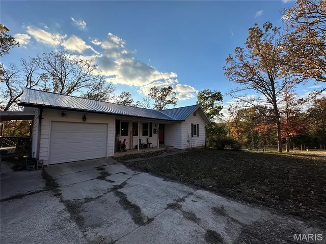 $369,000 | 1867 Hecker Road, Owensville, MO 65066