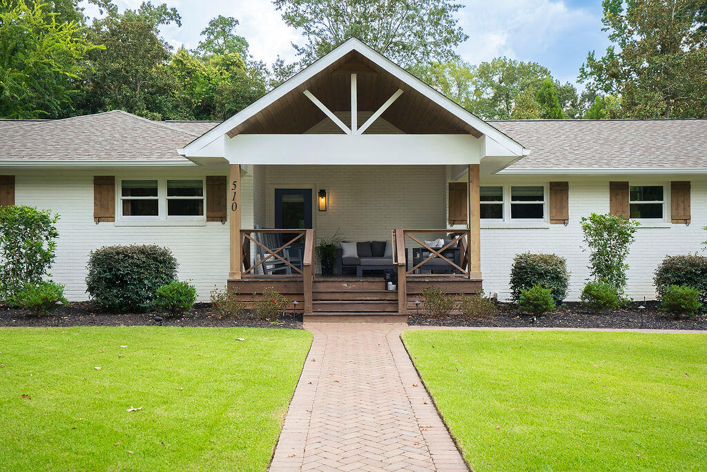 510 York Street Southeast Aiken, SC 29801 - Photo 2 of 69 ©MeghannPadgett_510YorkStSE-10