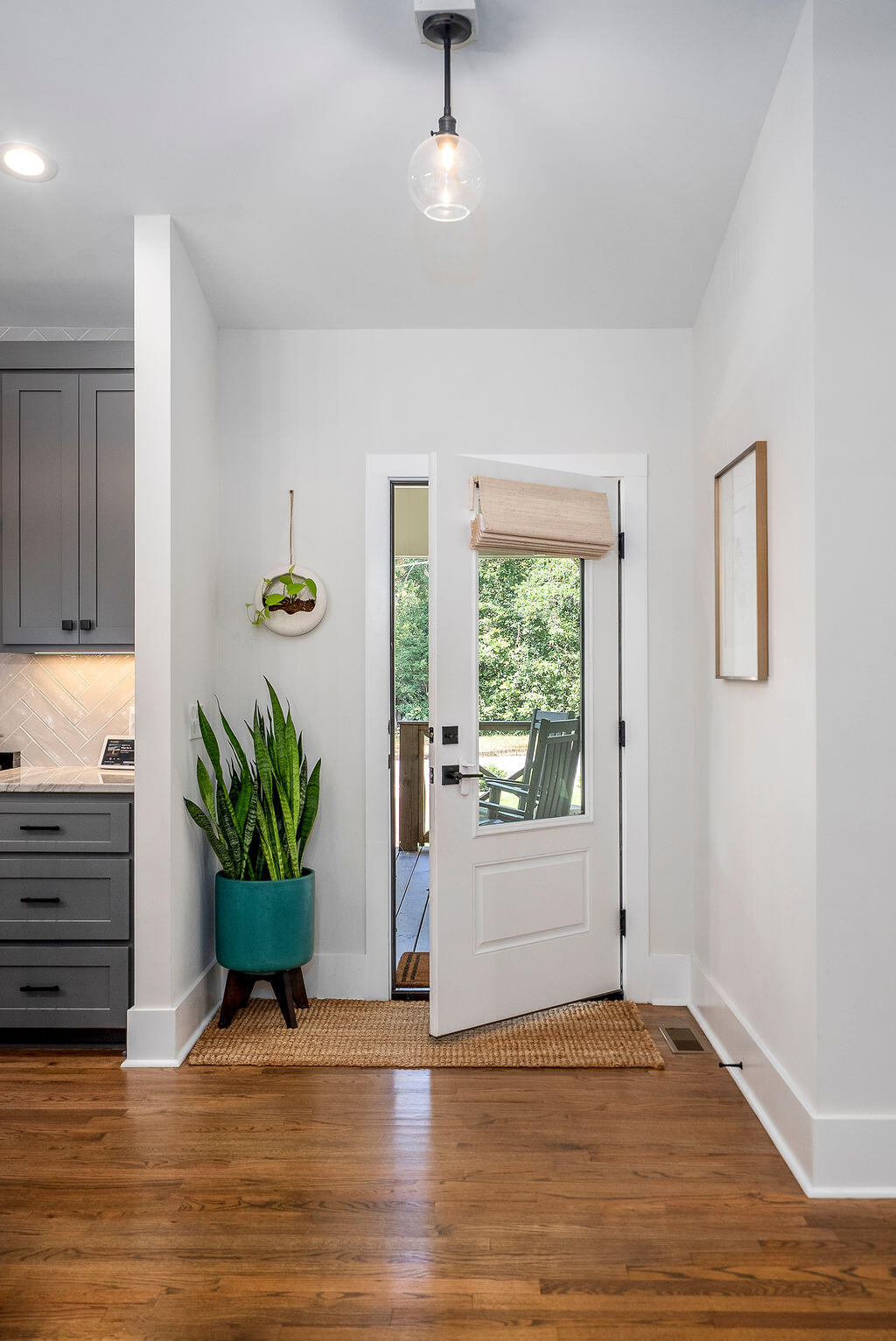 510 York Street Southeast Aiken, SC 29801 - Photo 7 of 69 ©MeghannPadgett_510YorkStSE-15