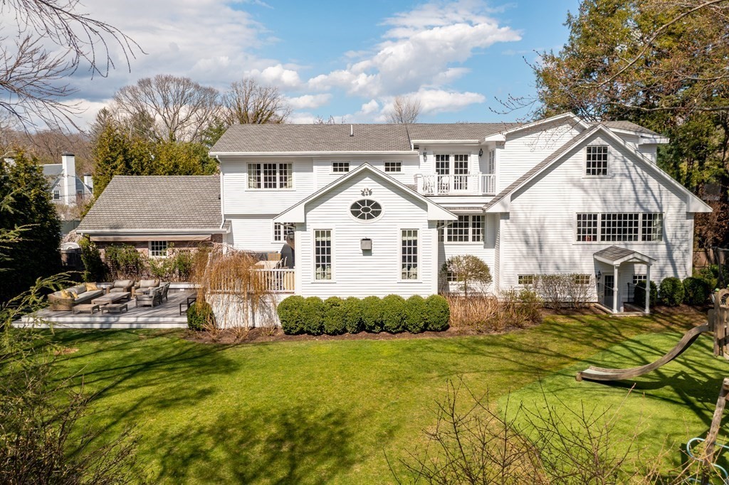 173 Laurel Road Brookline, MA 02467 - Photo 20 of 22