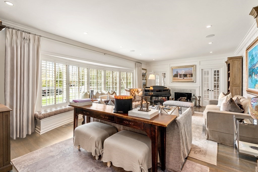 173 Laurel Road Brookline, MA 02467 - Photo 3 of 22