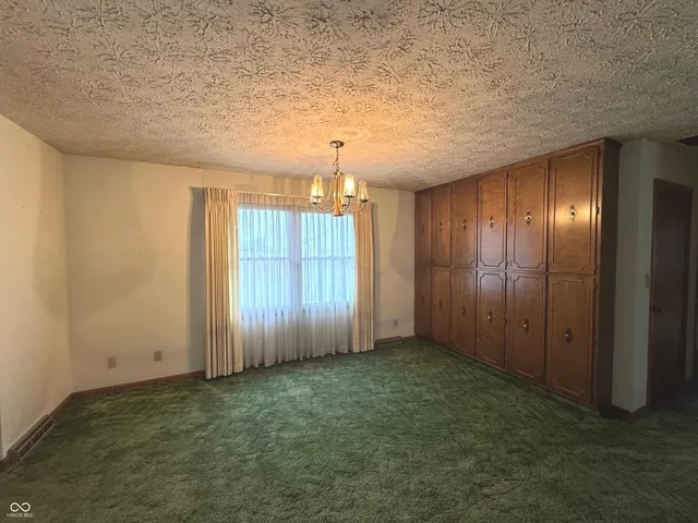 $249,900 | 970 North Street, Mays, IN 46155