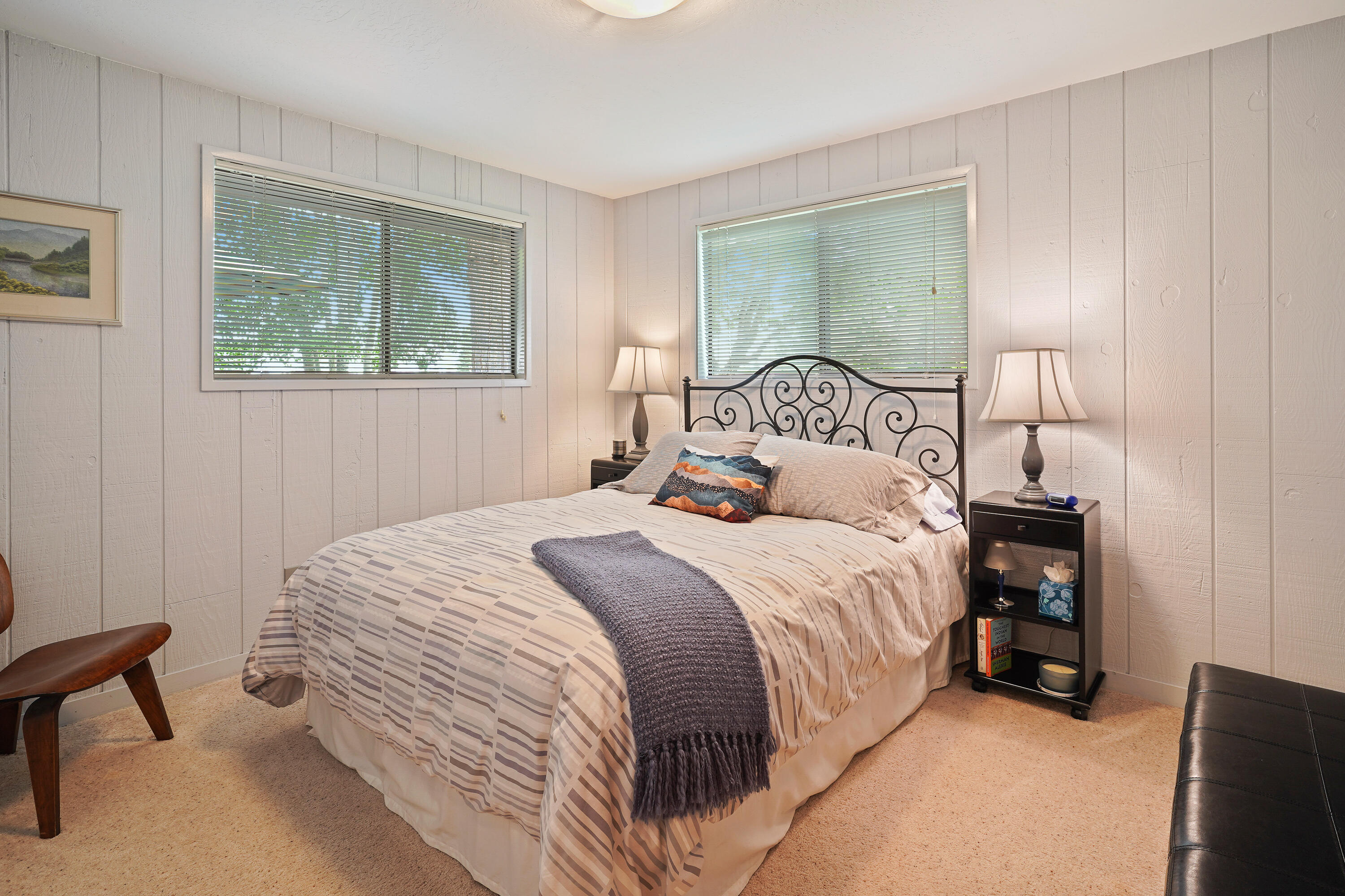 62636 Erickson Road Bend, OR 97701 - Photo 23 of 47 2nd bedroom