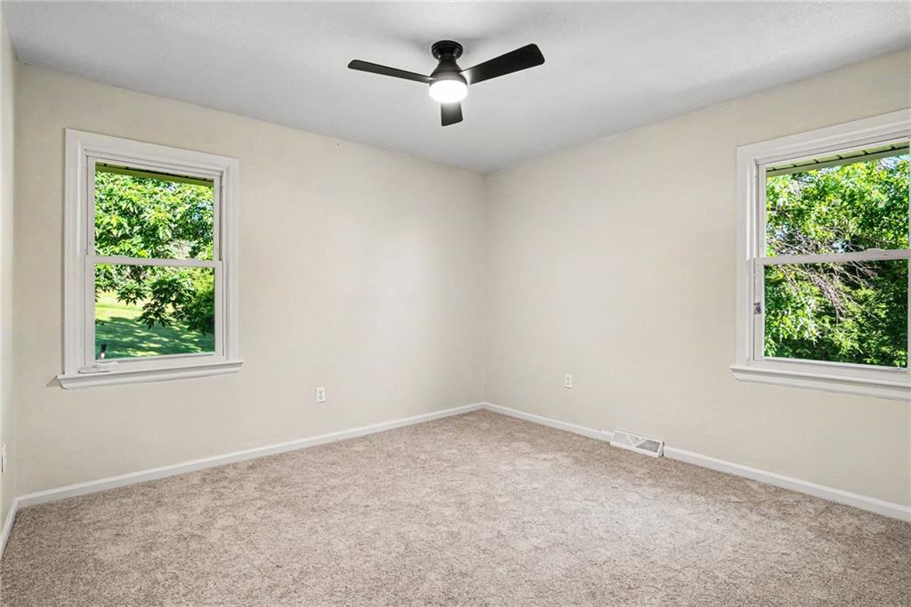 1500 Ridgeview Road Liberty, MO 64068 - Photo 18 of 42