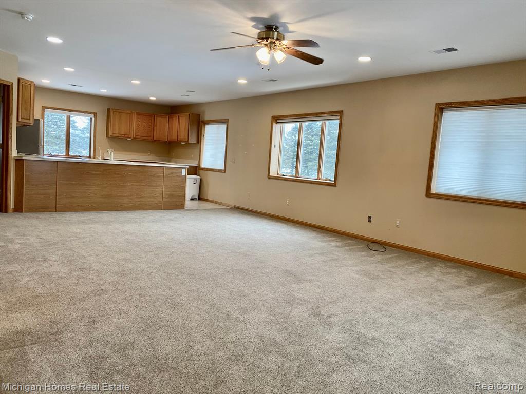 8209 Clyde Road, Unit 2 Fenton, MI 48430 - Photo 9 of 19