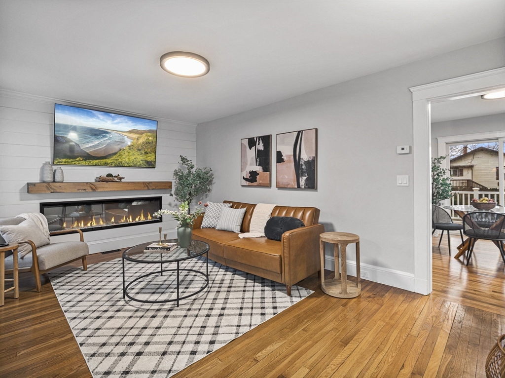 13 Dustin Street Saugus, MA 01906 - Photo 3 of 36 Gallery Image 3