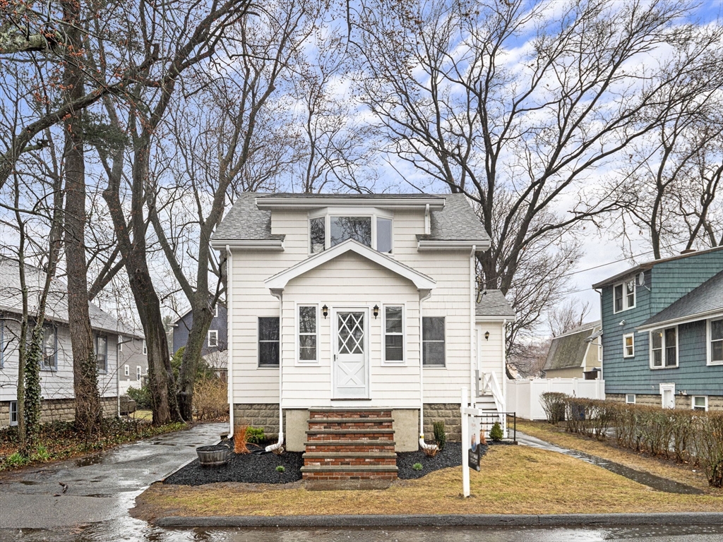 13 Dustin Street Saugus, MA 01906 - Photo 35 of 36 Gallery Image 35