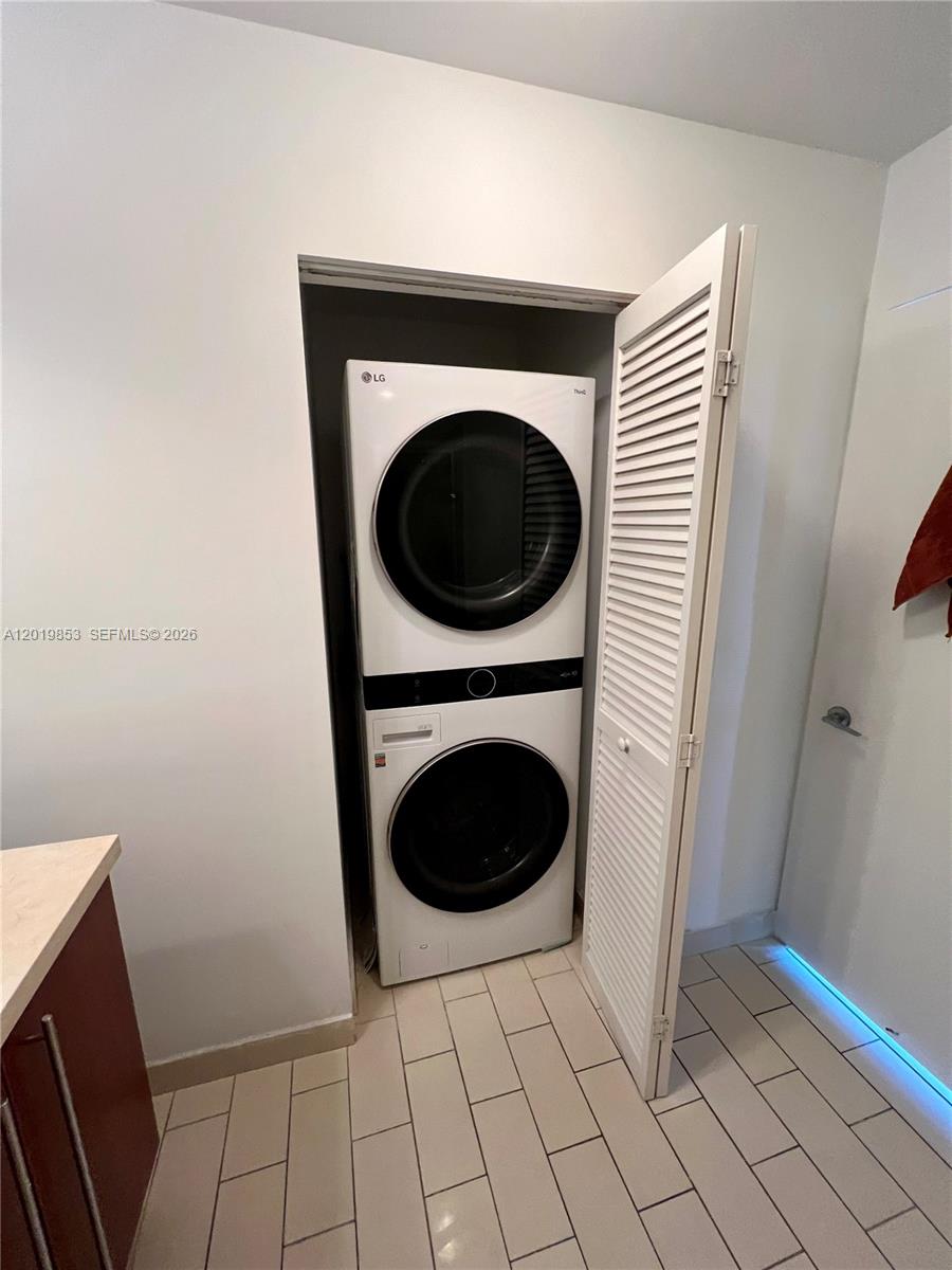 79 Southwest 12th Street, Unit 2903S Miami, FL 33130 - Photo 19 of 44