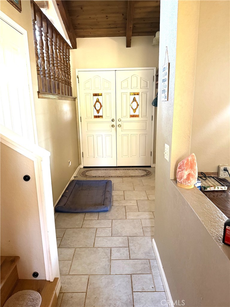 984 Pinon Road Pinon Hills, CA 92372 - Photo 4 of 45 a view of front door
