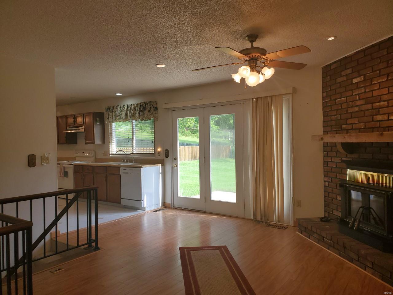 3567 Yaeger Road St. Louis, MO 63129 - Photo 5 of 13 Gallery Image 5