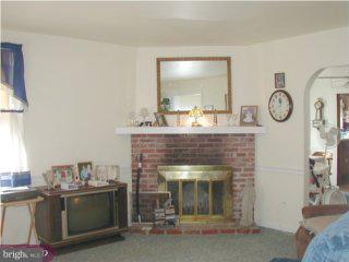 320 South Devon Avenue Wayne, PA 19087 - Photo 4 of 5 Gallery Image 4