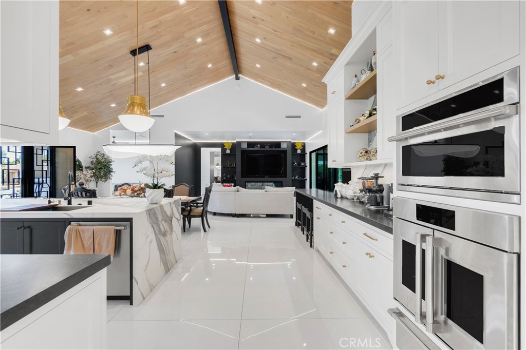 9509 Downey Avenue Downey, CA 90240 - Photo 13 of 42