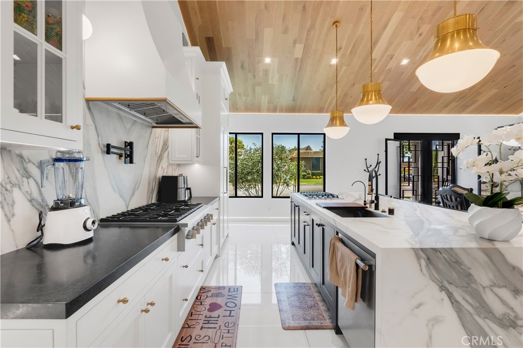 9509 Downey Avenue Downey, CA 90240 - Photo 14 of 42