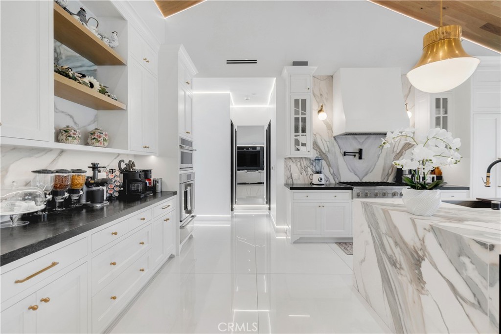 9509 Downey Avenue Downey, CA 90240 - Photo 16 of 42