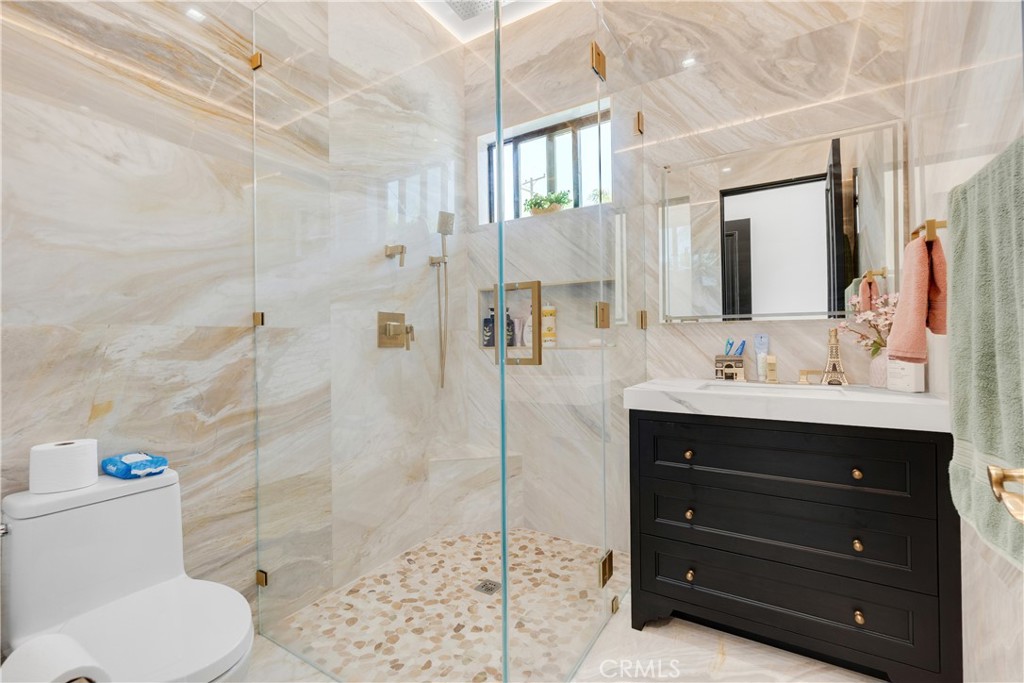 9509 Downey Avenue Downey, CA 90240 - Photo 18 of 42