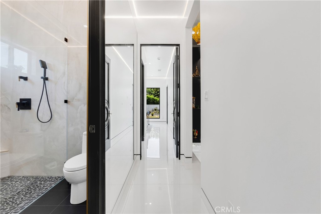 9509 Downey Avenue Downey, CA 90240 - Photo 19 of 42