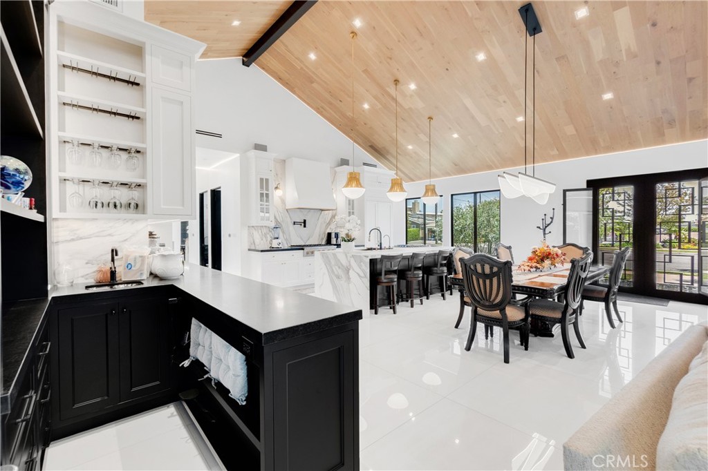 9509 Downey Avenue Downey, CA 90240 - Photo 9 of 42