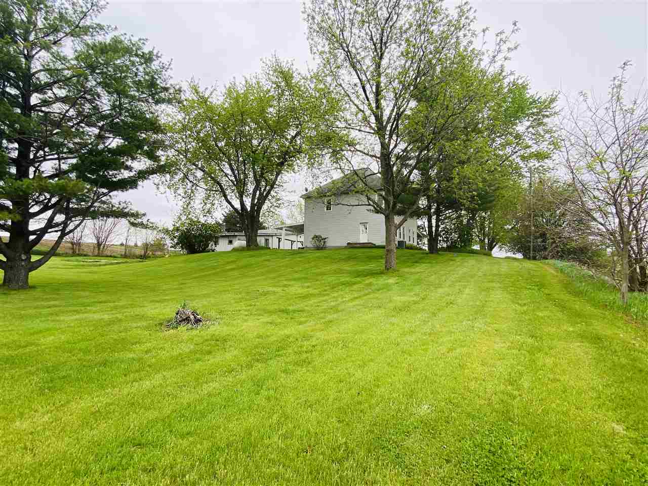 2903 210th Street Homestead, IA 52236 - Photo 2 of 24 Gallery Image 2