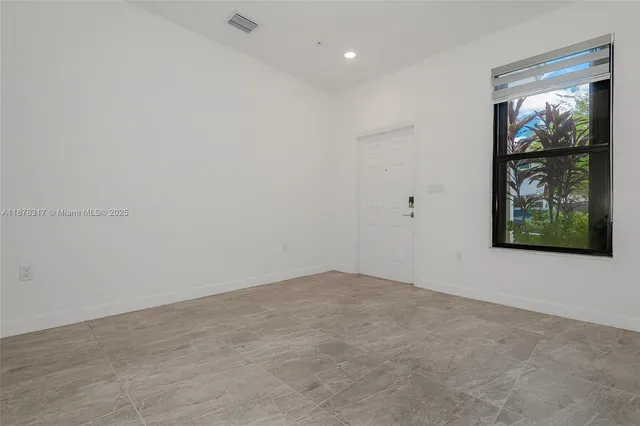 $3,400 | 152 Southwest 185th Way, Pembroke Pines, FL 33029