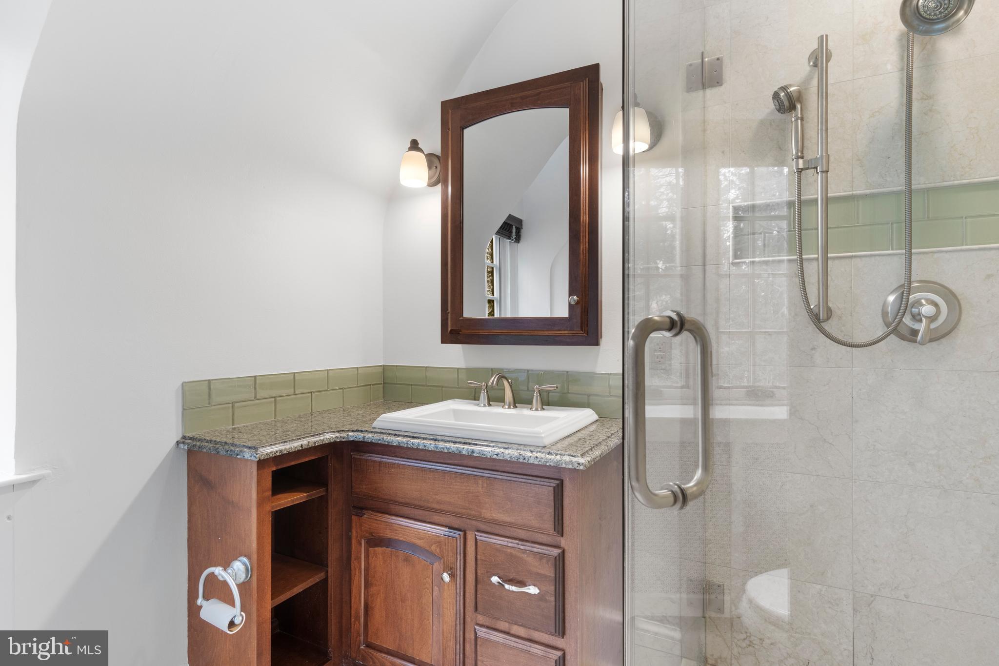 5 Guernsey Road Swarthmore, PA 19081 - Photo 27 of 47 En Suite