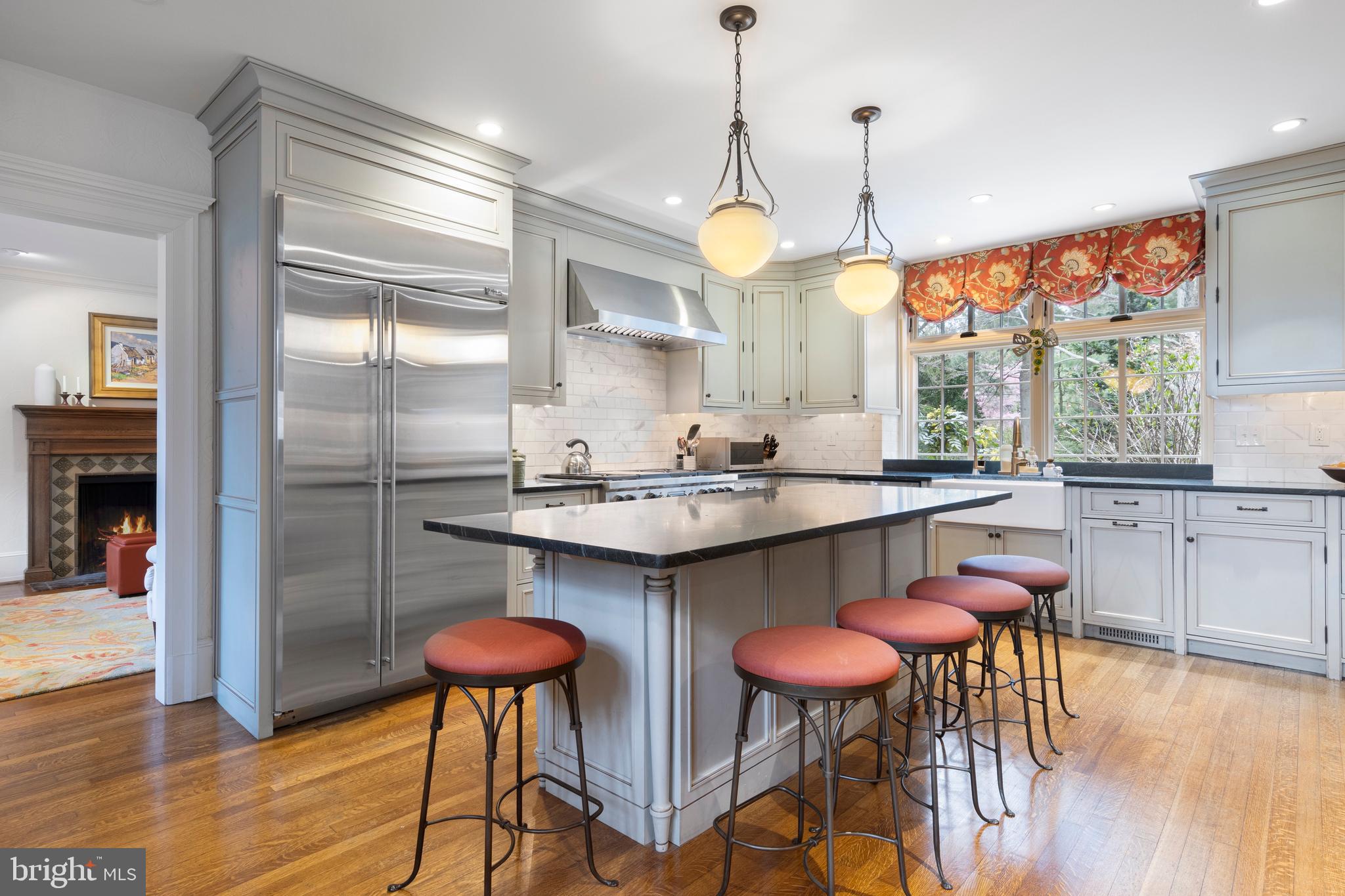 5 Guernsey Road Swarthmore, PA 19081 - Photo 5 of 47 Soapstone Counters with Center Island