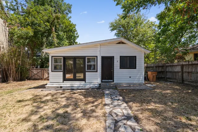 $3,250 | 1500 Newning Avenue, Austin, TX 78704