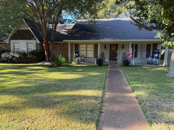 $249,500 | 1432 Tracewood Drive, Jackson, MS 39211