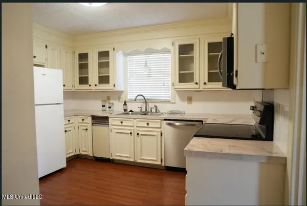 $249,500 | 1432 Tracewood Drive, Jackson, MS 39211