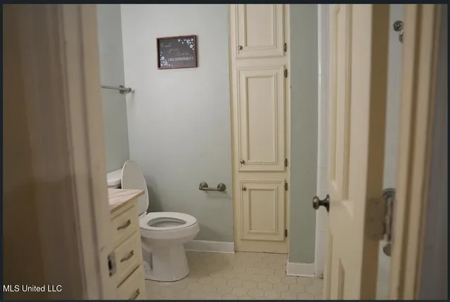 $259,000 | 1432 Tracewood Drive, Jackson, MS 39211