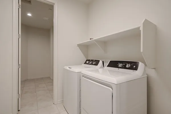 $2,600 | 13715 West Calle De Baca, Peoria, AZ 85383