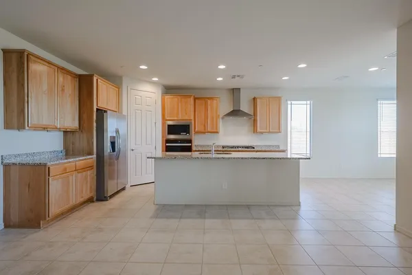 $2,600 | 13715 West Calle De Baca, Peoria, AZ 85383