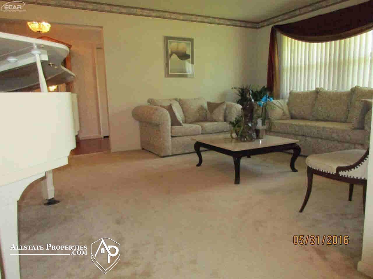 6292 Kings Pointe Road Grand Blanc, MI 48439 - Photo 8 of 19 21171467-7.JPG