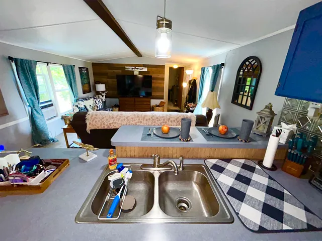 $79,900 | 165 Hemlock Road, St. George, VT 05495