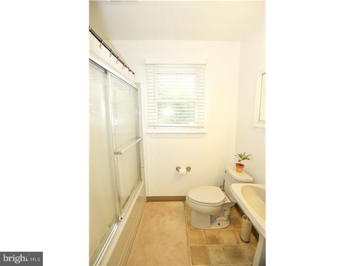 203 Abbott Road Hatboro, PA 19040 - Photo 18 of 20 Bathroom