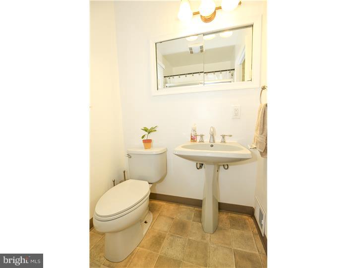 203 Abbott Road Hatboro, PA 19040 - Photo 19 of 20 Gallery Image 19