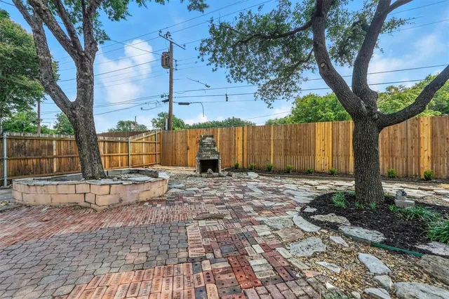 $455,000 | 8570 Sweetwood Drive, Dallas, TX 75228